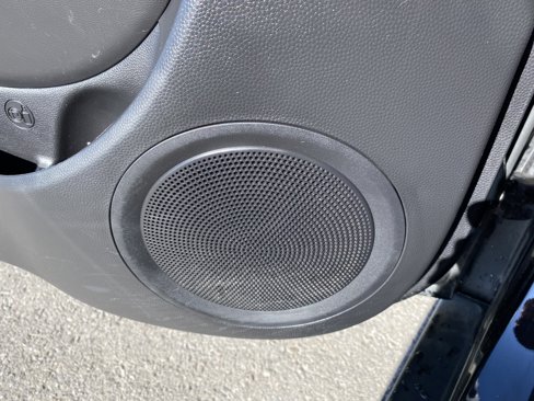 Used 2017 Kia Soul image 29