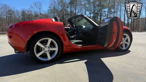 Used 2009 Pontiac Solstice Convertible w/ Preferred Package image 19