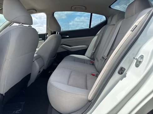 Used 2022 Nissan Altima 2.5 SV image 15