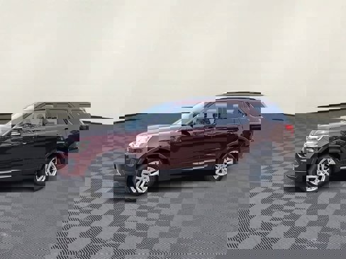 Used 2018 Ford Explorer XLT w/ Equipment Group 202A image 4