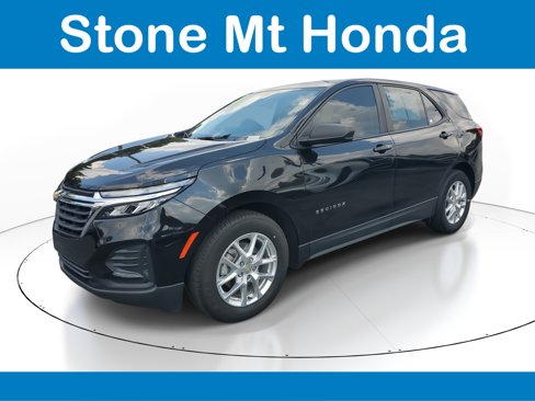 Used 2022 Chevrolet Equinox LS image 3