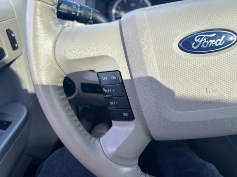 Used 2011 Ford Escape XLT w/ 201A Rapid Spec Order Code image 38