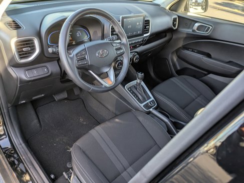 Used 2024 Hyundai Venue SEL image 23