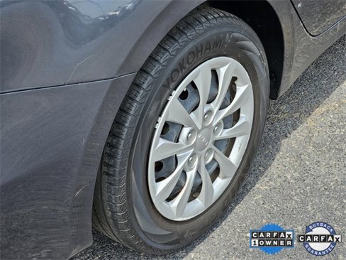 Used 2023 Kia Forte LX image 8