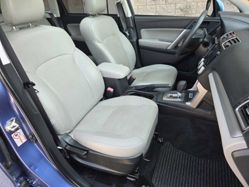 Used 2018 Subaru Forester 2.5i Premium w/ All-Weather Package image 6