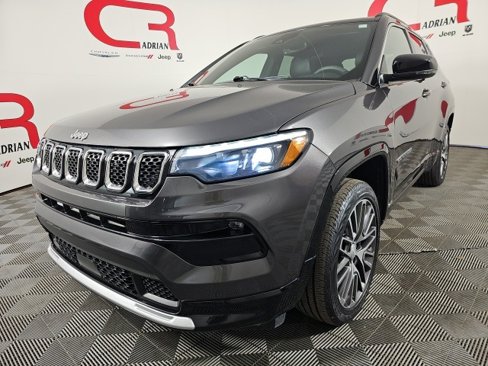 Certified 2023 Jeep Compass Limited w/ Elite Group image 3