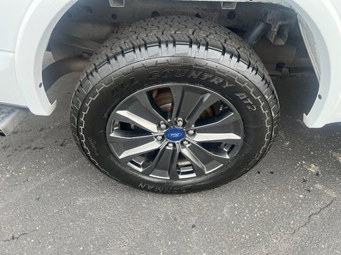 Used 2018 Ford F150 XLT w/ Equipment Group 302A Luxury image 13