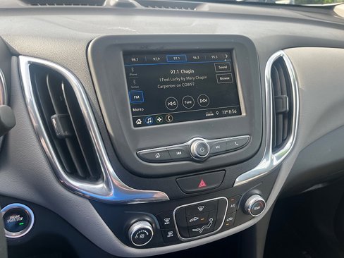 Used 2019 Chevrolet Equinox LS image 27