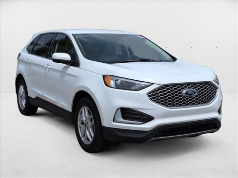 Used 2024 Ford Edge SEL image 3