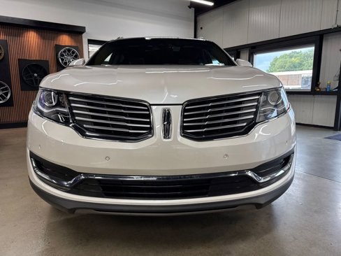 Used 2017 Lincoln MKX Reserve w/ Driver Assistance Package image 14