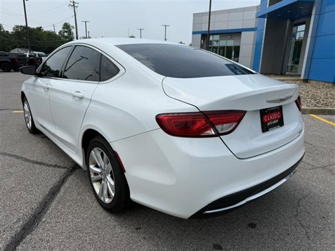 Used 2015 Chrysler 200 Limited image 4