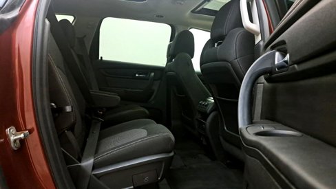 Used 2017 Chevrolet Traverse LT w/ Style and Technology Package image 22