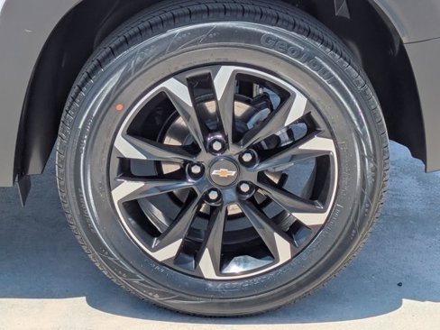 Used 2021 Chevrolet TrailBlazer LT w/ LPO, Blackout Package image 13