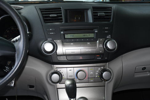Used 2011 Toyota Highlander SE image 16
