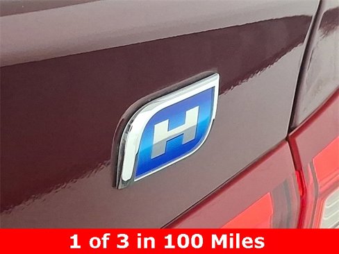 Used 2016 Chevrolet Malibu Hybrid w/ Driver Confidence Package image 29