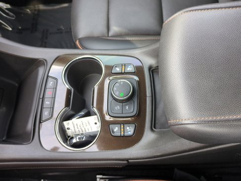 Used 2022 GMC Acadia AT4 w/ Preferred Package image 15