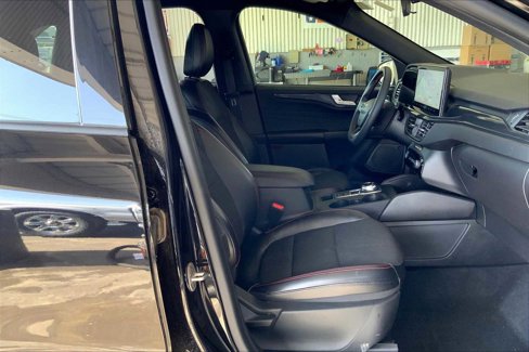 Used 2023 Ford Escape ST-Line w/ Tech Pack #1 image 8