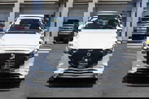 Used 2020 MAZDA MAZDA3 Hatchback w/ Preferred Package image 2
