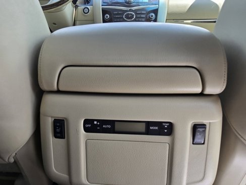 Used 2012 INFINITI QX56 4WD w/ Deluxe Touring Pkg image 21