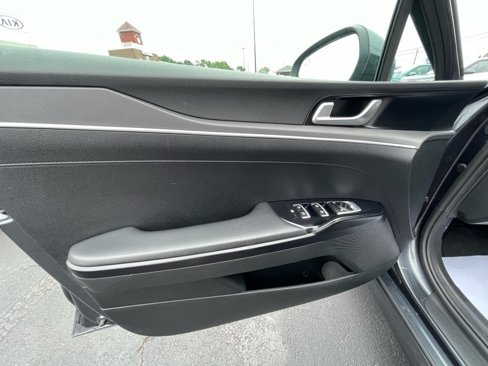 Used 2021 Kia K5 LXS image 14