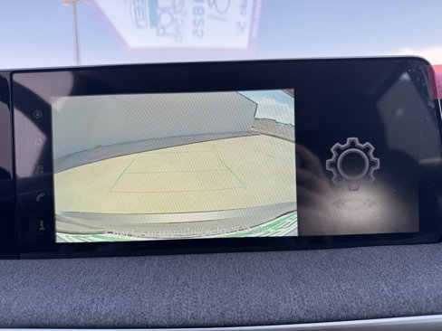 New 2025 Nissan Kicks SV image 18