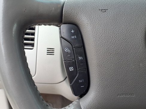 Used 2011 Buick Lucerne CXL image 14