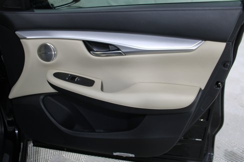 Used 2019 INFINITI QX50 Essential w/ Premium Heat Package image 25