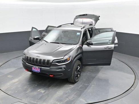 Used 2022 Jeep Cherokee Trailhawk w/ Comfort/Convenience Group image 31