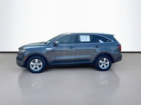 Used 2022 Kia Sorento LX image 8