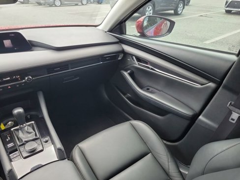 Used 2020 MAZDA MAZDA3 Sedan w/ Preferred Package image 3