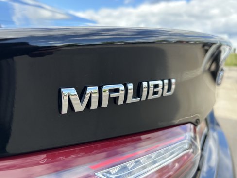 Used 2020 Chevrolet Malibu LT image 8