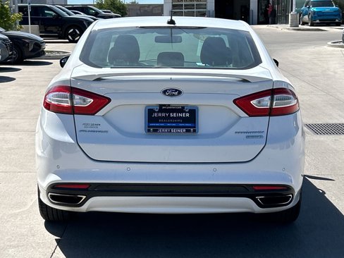 Used 2016 Ford Fusion Titanium image 4