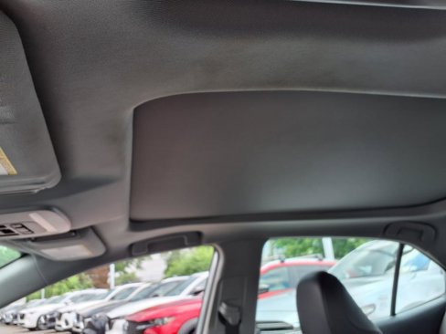Used 2019 Toyota Camry XLE image 34
