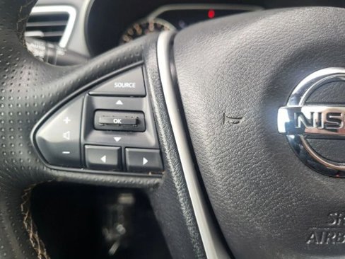Used 2017 Nissan Maxima Platinum image 7