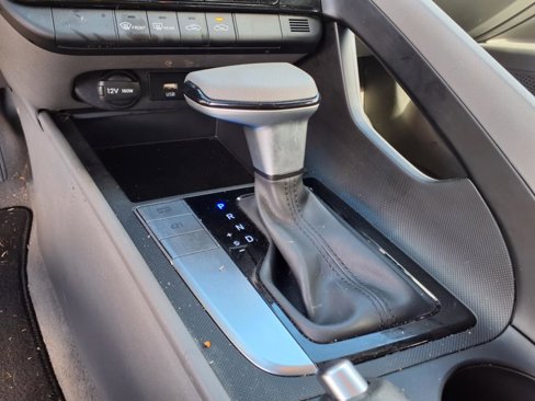 Certified 2024 Hyundai Elantra SEL image 8