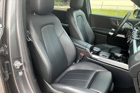 Used 2021 Mercedes-Benz GLB 250 image 28