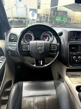 Used 2019 Dodge Grand Caravan SXT image 22