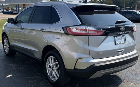 Used 2021 Ford Edge SEL w/ Convenience Package image 6