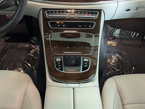Used 2021 Mercedes-Benz E 450 4MATIC Sedan image 18