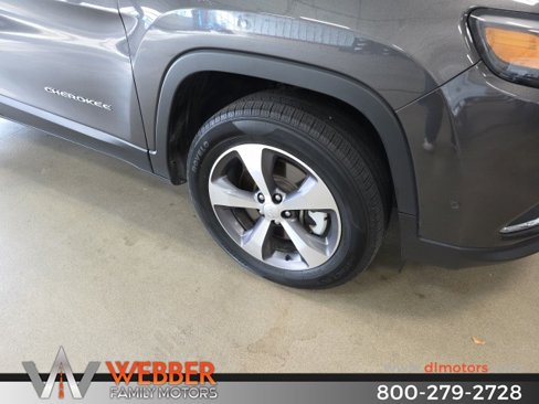 Used 2021 Jeep Cherokee Limited image 5