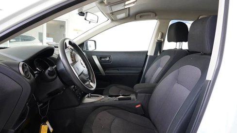 Used 2013 Nissan Rogue SV image 18
