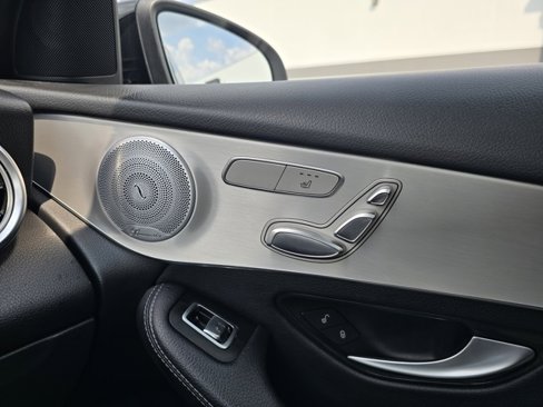 Used 2019 Mercedes-Benz GLC 300 4MATIC image 31