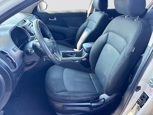 Used 2015 Kia Sportage LX image 18