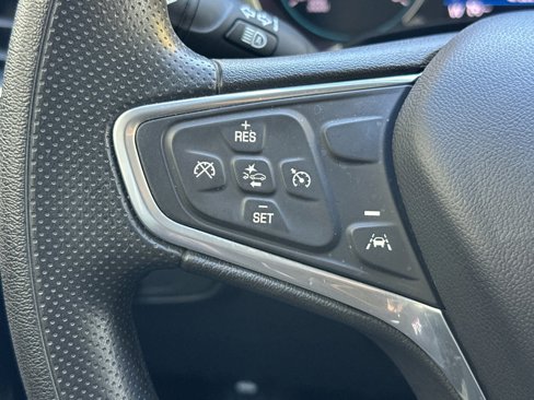 Used 2023 Chevrolet Equinox LT image 27