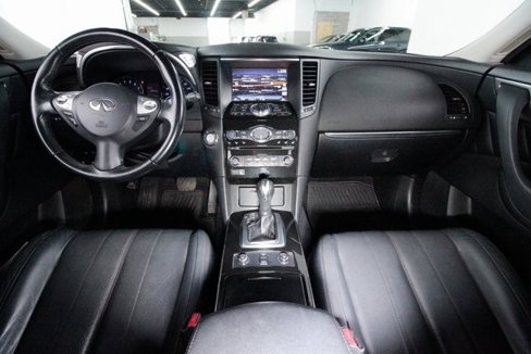 Used 2017 INFINITI QX70 AWD w/ Premium Package image 7