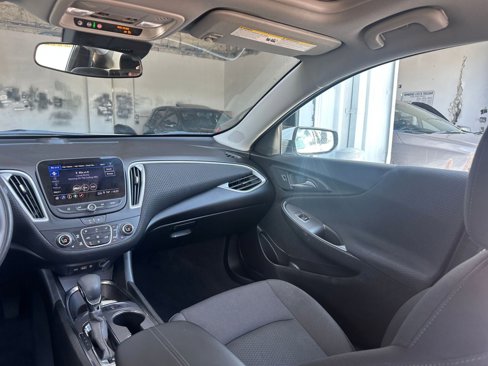 Used 2024 Chevrolet Malibu LT image 35