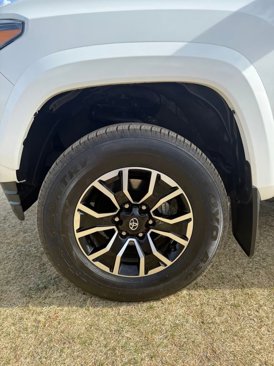 Used 2023 Toyota Tacoma TRD Sport image 31
