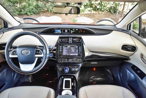 Used 2016 Toyota Prius Four image 12