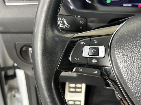 Used 2020 Volkswagen Tiguan SEL Premium R-Line w/ 3rd Row Seat Package image 29