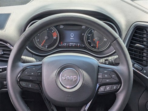 Used 2023 Jeep Cherokee Altitude Lux image 11